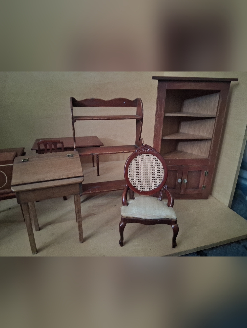 Vintage 1980s Miniature Wooden Dollhouse Living Room Furniture Set - Picture 3 of 9